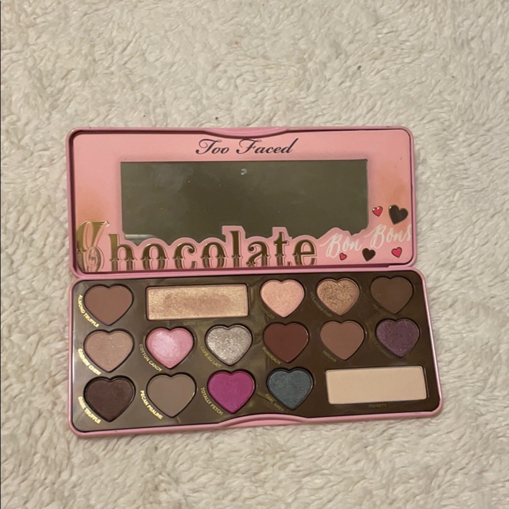 Too faced eye shadow
